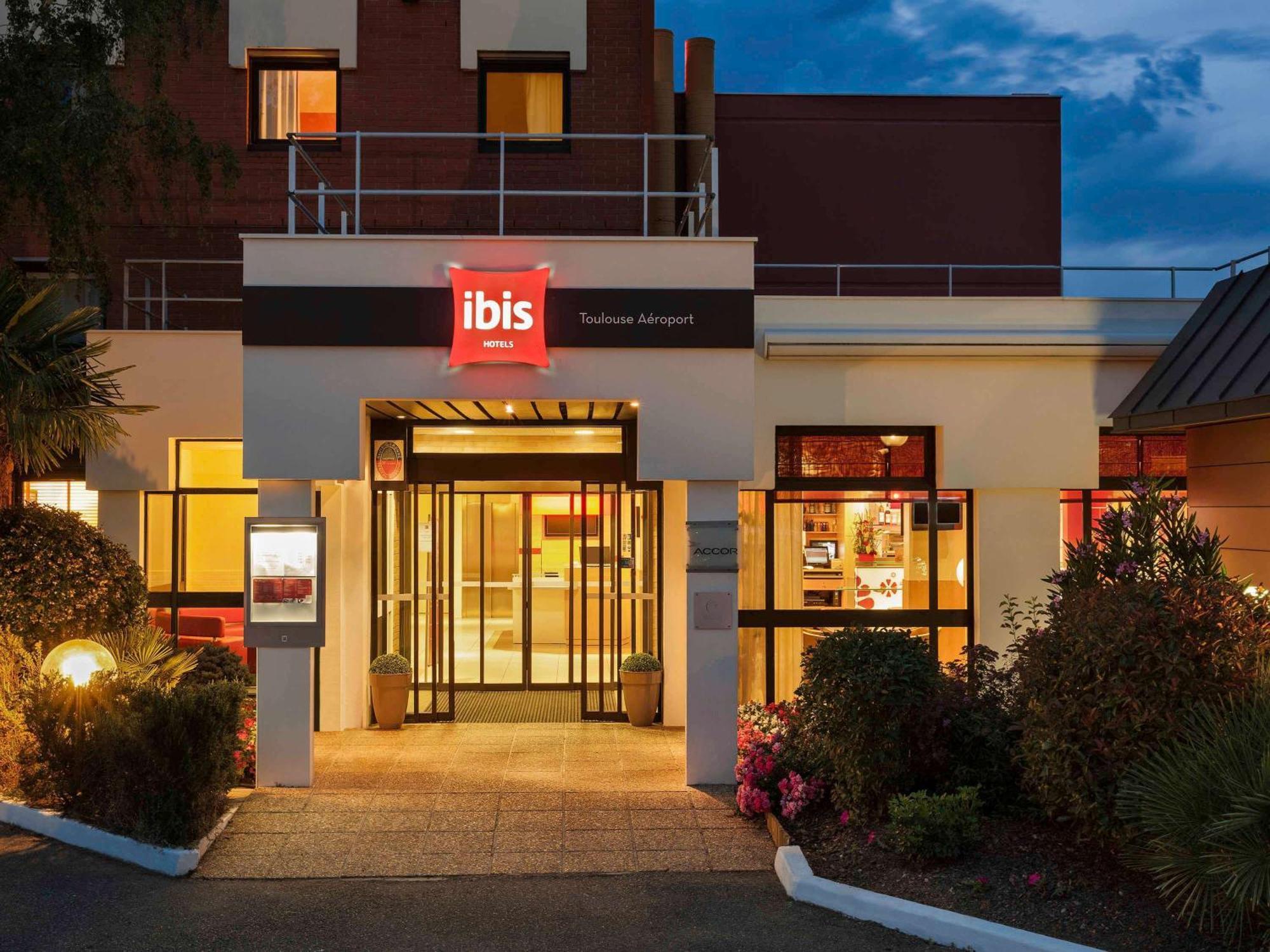 Ibis Toulouse Aeroport Hotel Blagnac Buitenkant foto