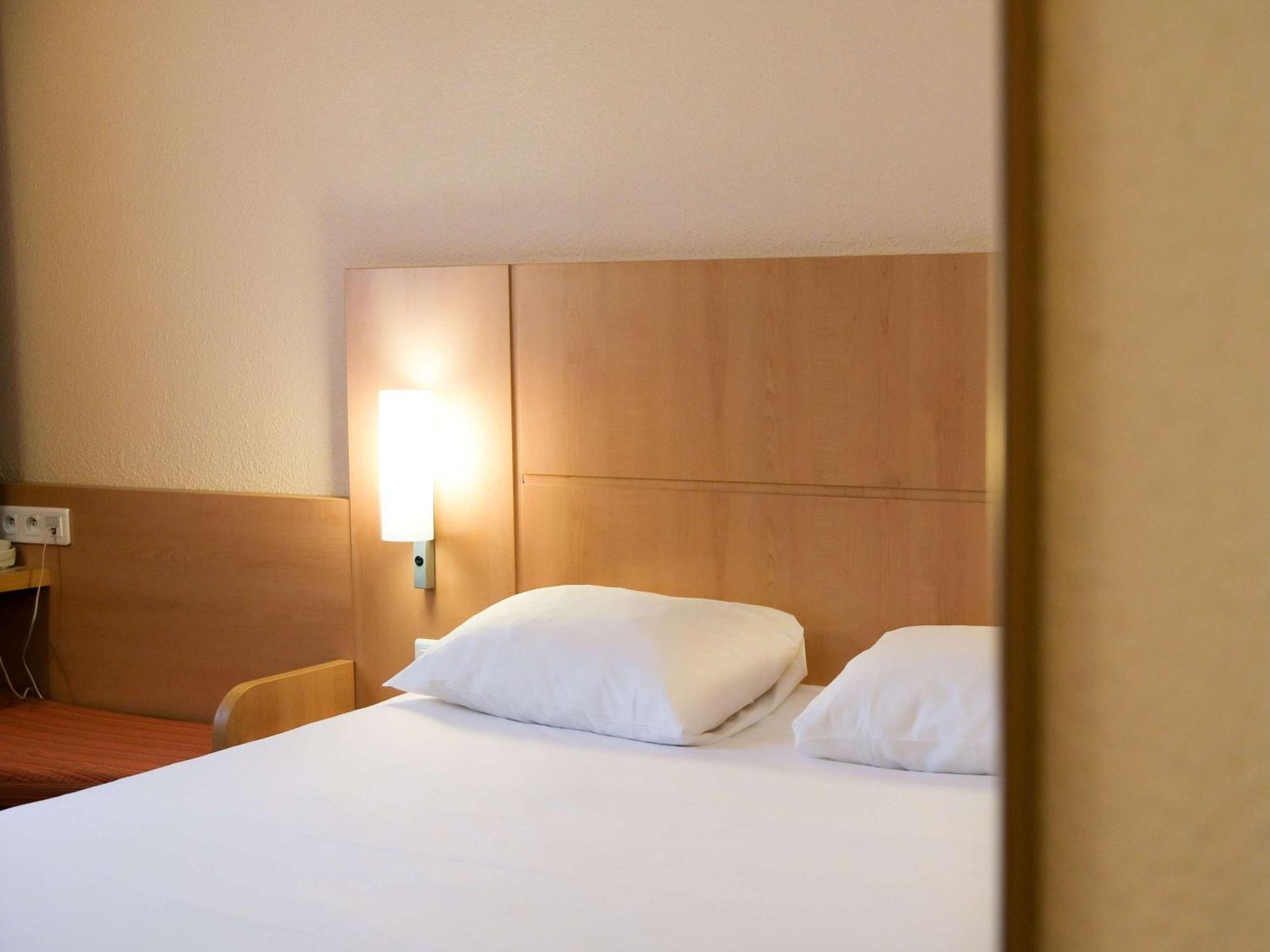 Ibis Toulouse Aeroport Hotel Blagnac Buitenkant foto