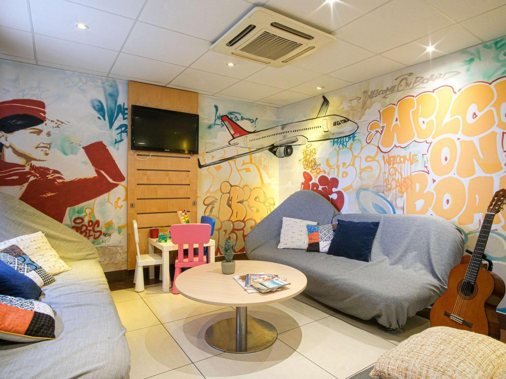 Ibis Toulouse Aeroport Hotel Blagnac Buitenkant foto